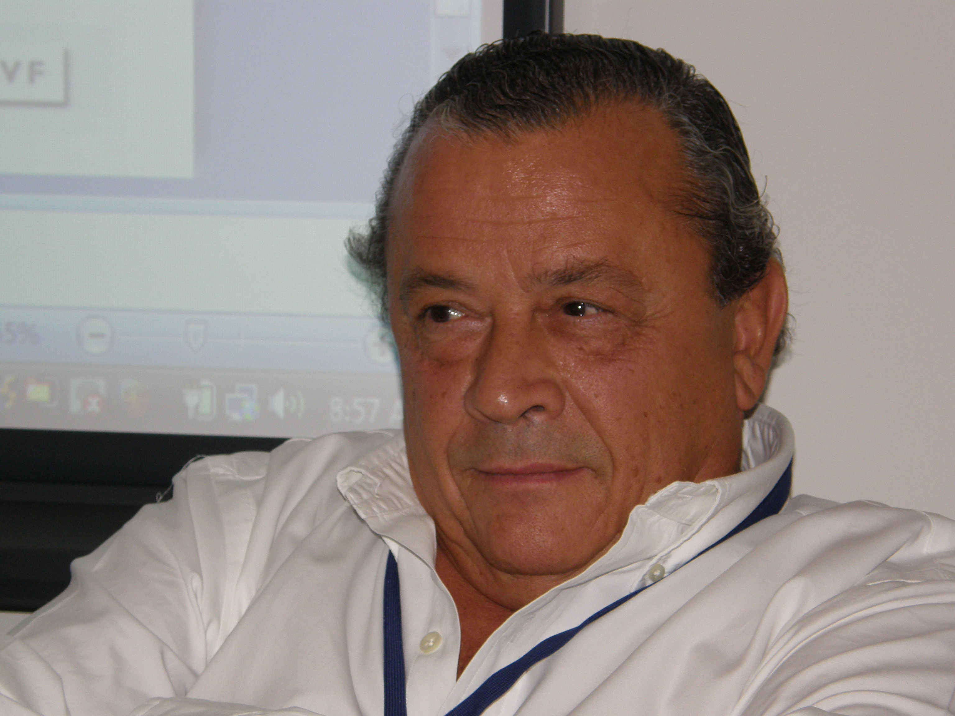 Dr. Javier Nadal