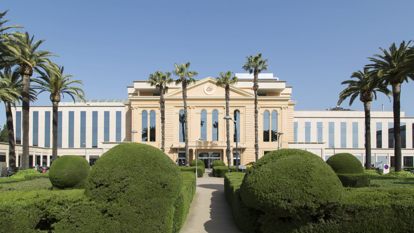 Centro Médico Teknon entrada