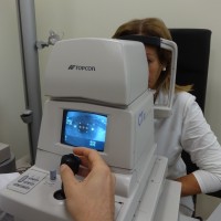 tonometria-presion-intraocular-prueba-medica-oftalmologia-oftalnova-barcelona-1-200x200