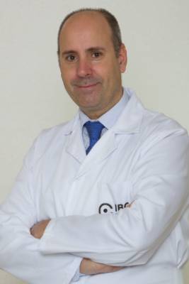 Dr. Javier Cortes