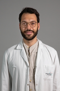 Dr. Alvarao Carbayo