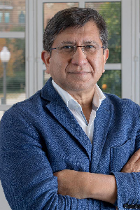 Dr. Ernesto Guerra Farfán