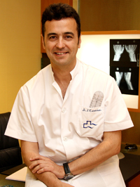 DR. JOAQUIN CASAÑAS